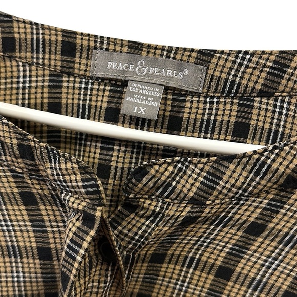 Peace and Pearls Long Sleeve Quarter Button Up Viscose Collarless Blouse Plus 1X - Picture 8 of 11